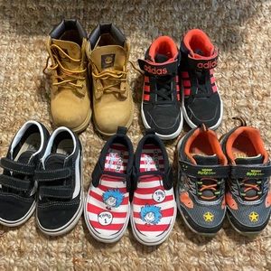Lot of 5 size 8 shoes